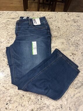 Woman’s  Dark Blue Straight-Leg Jeans